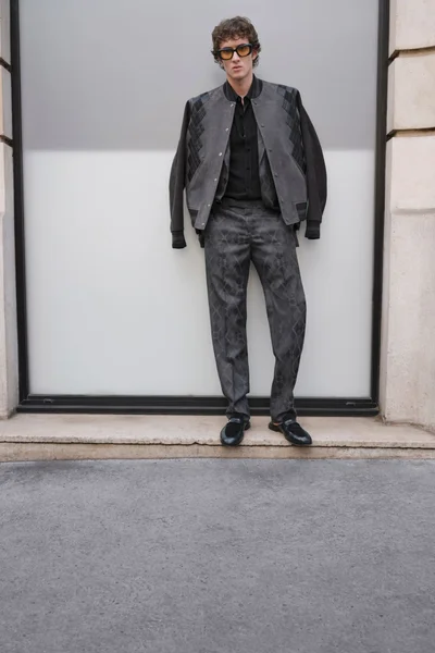 Look 4